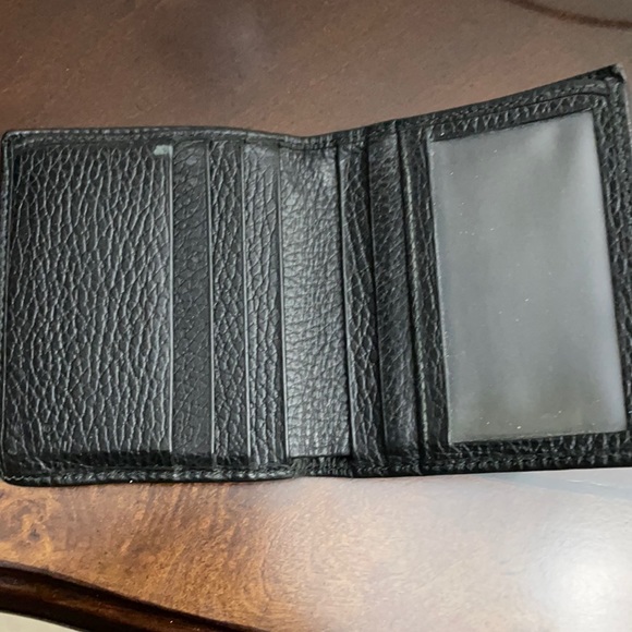 It’s look like new no scratches no nothing - Picture 1 of 3
